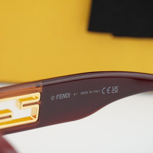 Fendi FE40147I BAGUETTE 66F Round Sunglasses - Red/Brown Gradient main image 5